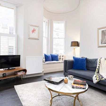 Joivy Sophisticated Apt Near Edinburgh Castle ภายนอก รูปภาพ