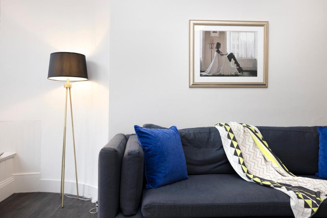 Joivy Sophisticated Apt Near Edinburgh Castle ภายนอก รูปภาพ